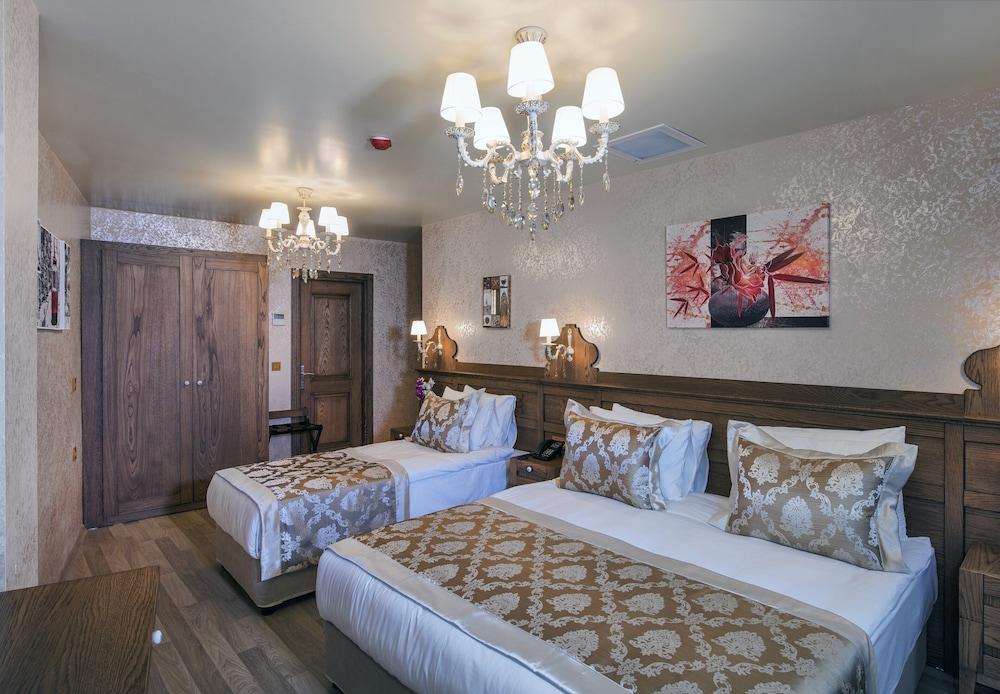Perapolis Hotel Room Type - Standard Triple Room Perapolis Hotel Room Type - Standard Triple Room