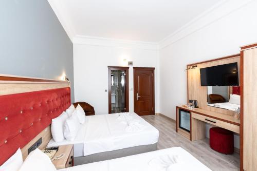 Olimpic Hotel Room Type - Standard Triple Room