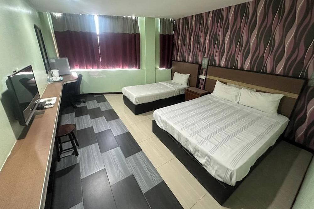Hotel Midtown Villa Room Type - Triple Room