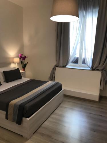 Angolo di Roma Guest house - Tap to explore photos
