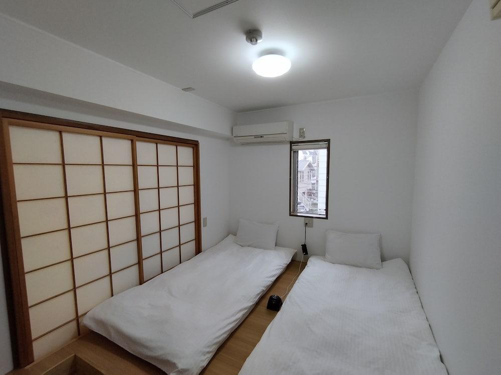 Hotel Belle Via Tokyo Room Type - Basic Double Room, 2 Twin Beds