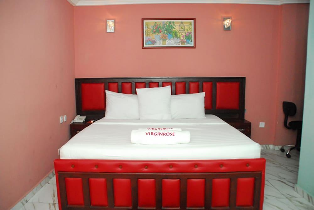 Virginrose Resorts Room Type - Classic Room