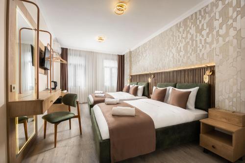 Taksim Peradise Hotel Room Type - Comfort Quadruple Room