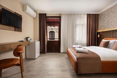 Taksim Peradise Hotel Room Type - Deluxe Double Room with Balcony