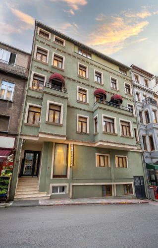 Taksim Peradise Hotel - Tap to explore photos