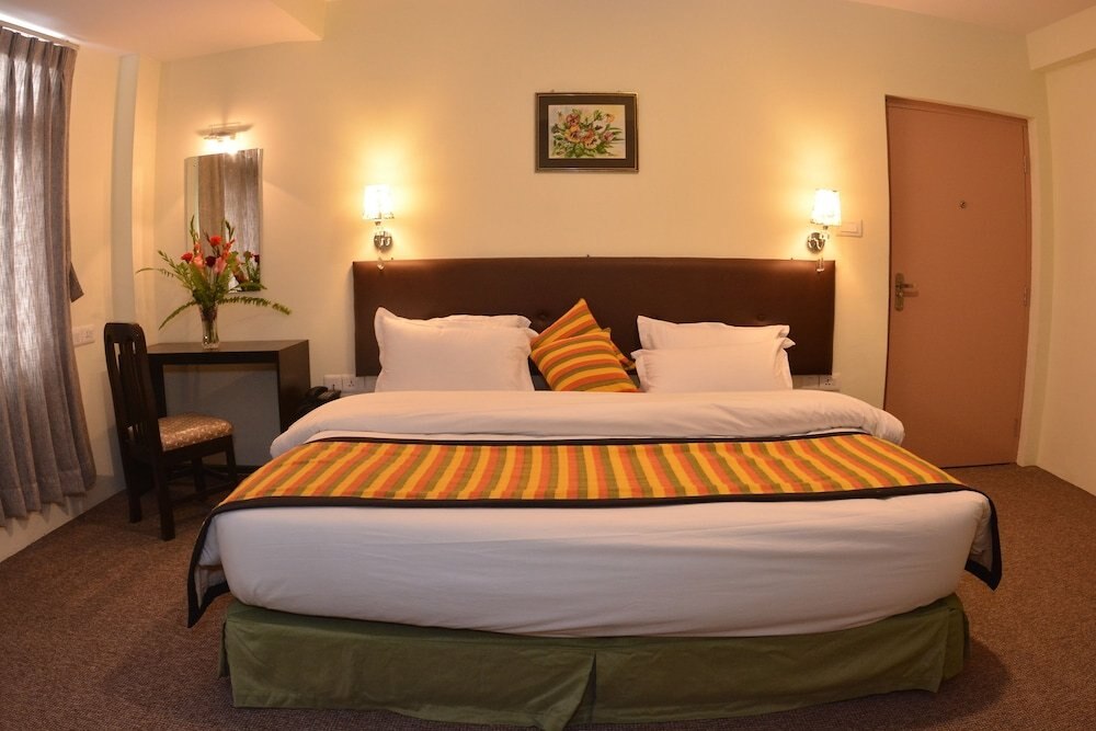 Hotel Serenity Room Type - Deluxe Twin Room