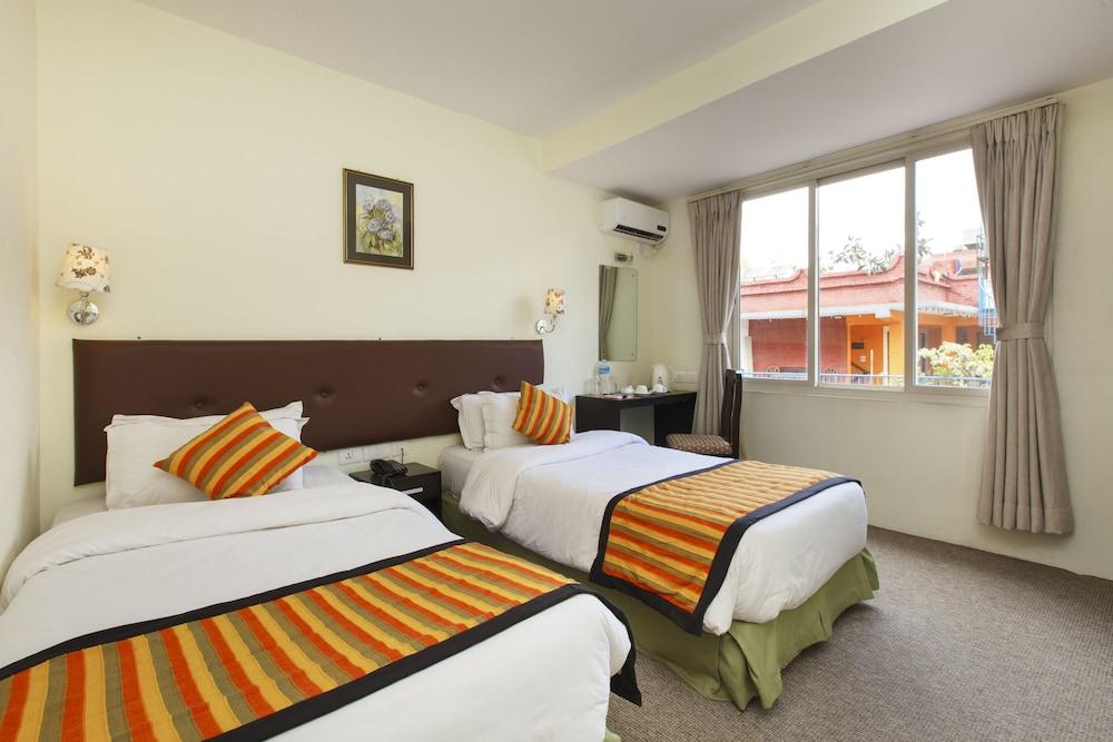 Hotel Serenity Room Type - Premium Room, 2 Twin Beds