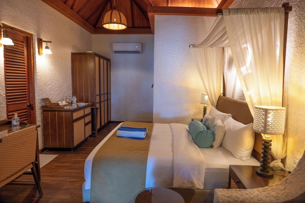 Makunudu Island- An Intimate Hideaway Room Type - BEACH BUNGALOWS