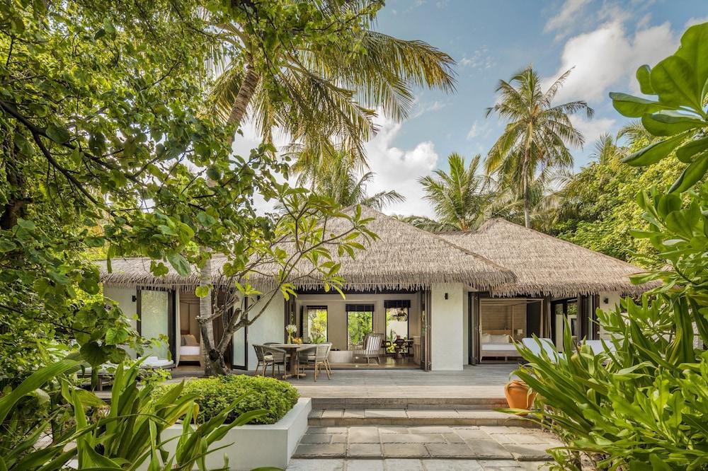 COMO Maalifushi Room Type - Two Bedroom Beach Villa COMO Maalifushi Room Type - Two Bedroom Beach Villa