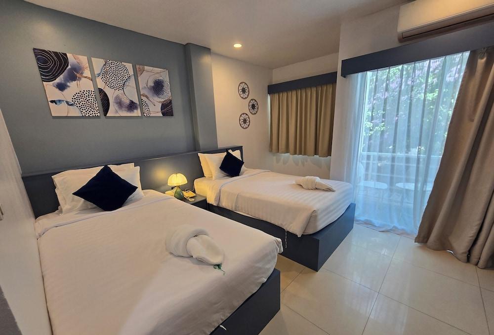 Modern Living Residence Room Type - Superior Room With Balcony Modern Living Residence Room Type - Superior Room With Balcony