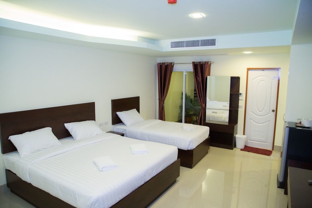 Smile Residence Room Type - Superior Triple Room