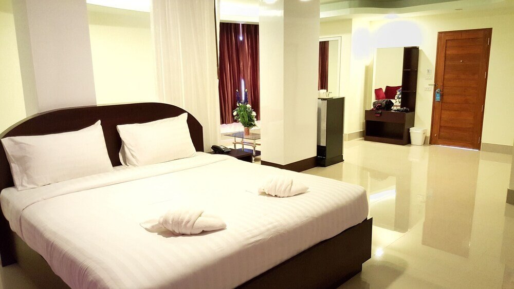 Smile Residence Room Type - Deluxe Double Room