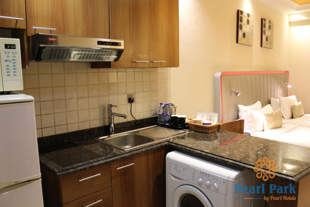 Pearl Executive Hotel Apartment - Tap to explore photos