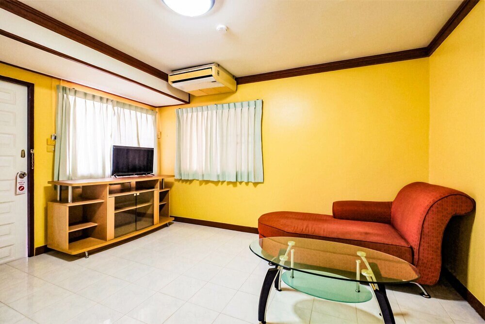 SEATEL Phuket Patong Beach - Tap to explore photos