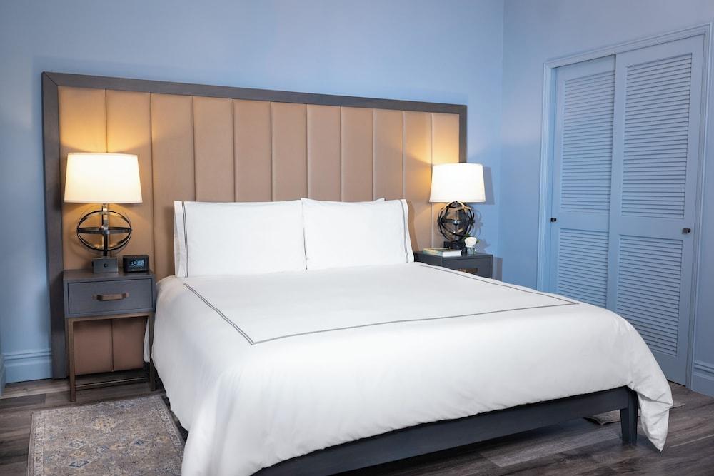 Kixby Times Square Hotel Room Type - Lux King