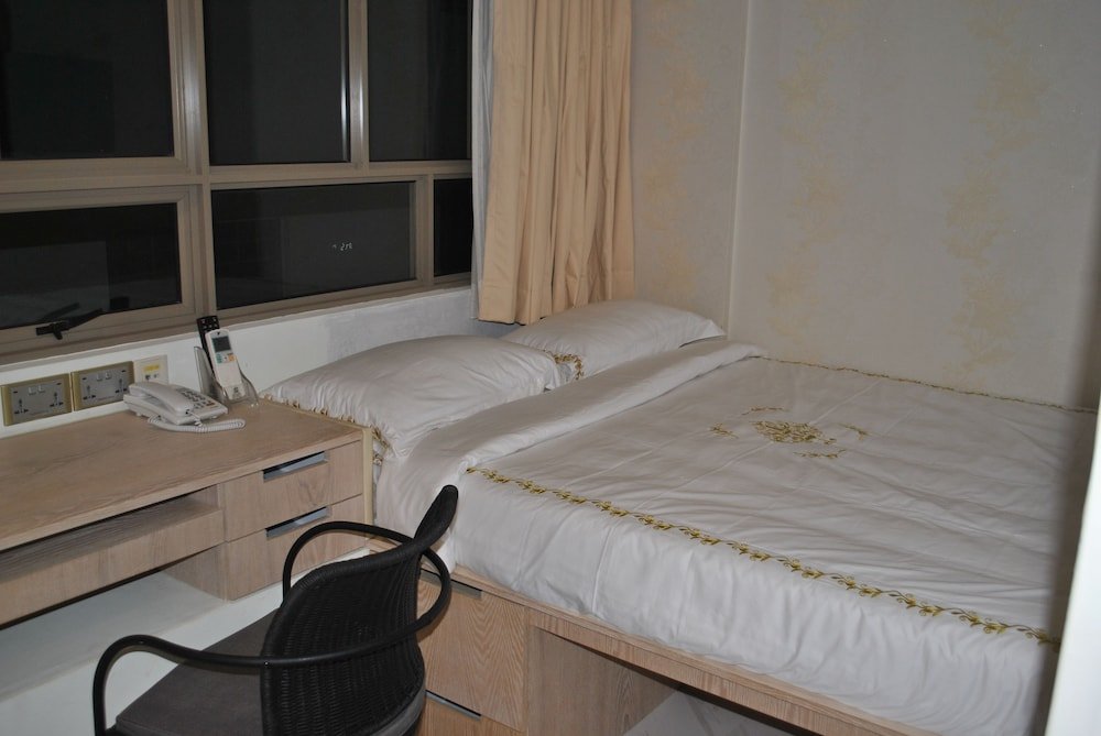 Jayleen Clarke Quay Hotel Room Type - Standard Queen Room