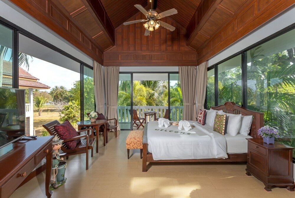 Racha Island Resort Room Type - Poolside Villa
