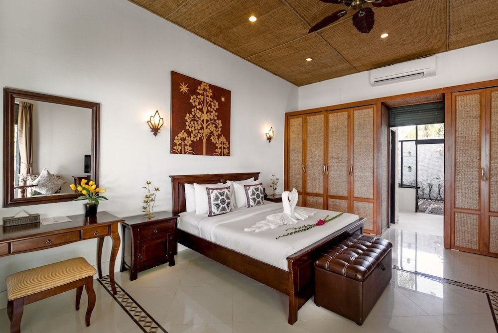 Racha Island Resort Room Type - Beach Front Room