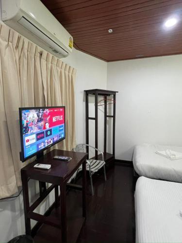 Relax Guest House - Tap to explore photos