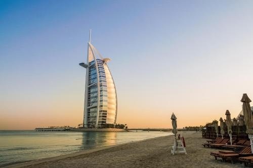 Naumi Hotel Dubai - Tap to explore photos