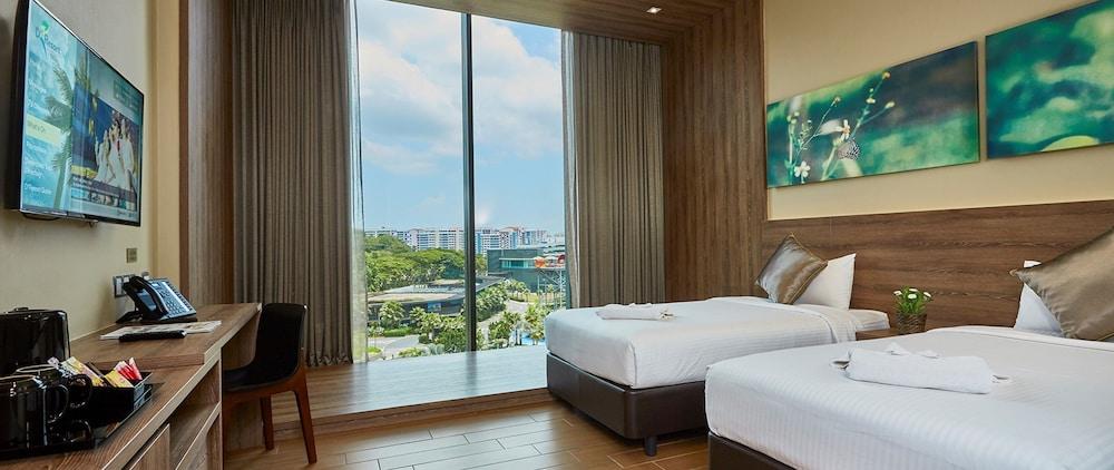 D'Resort at Downtown East Room Type - Double or Twin room with Wild Wild Wet Ticket