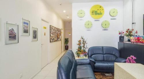 G4 Station Backpackers Hostel - Tap to explore photos