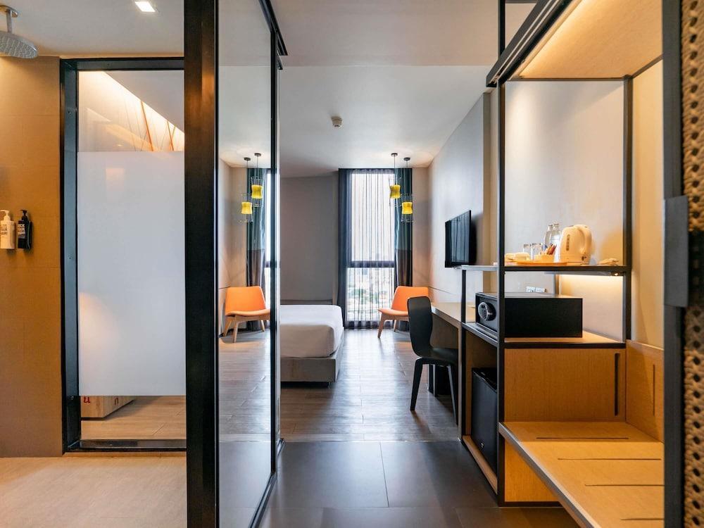 ibis Styles Bangkok Sukhumvit Phra Khanong - Tap to explore photos