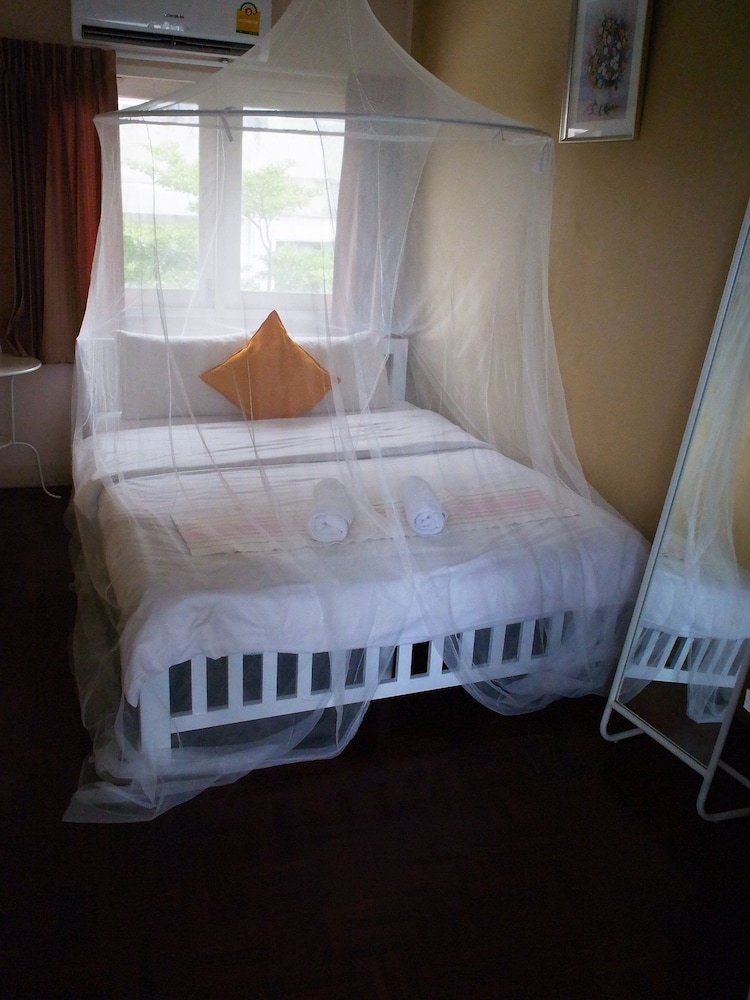 VX The Fifty - Hostel Room Type - Standard Double Room with Shared Bathroom