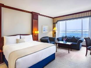 Corniche Hotel Abu Dhabi - Tap to explore photos