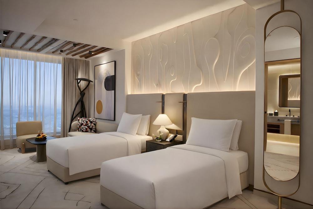 The H Dubai Room Type - Grand Twin Room (Skyline)
