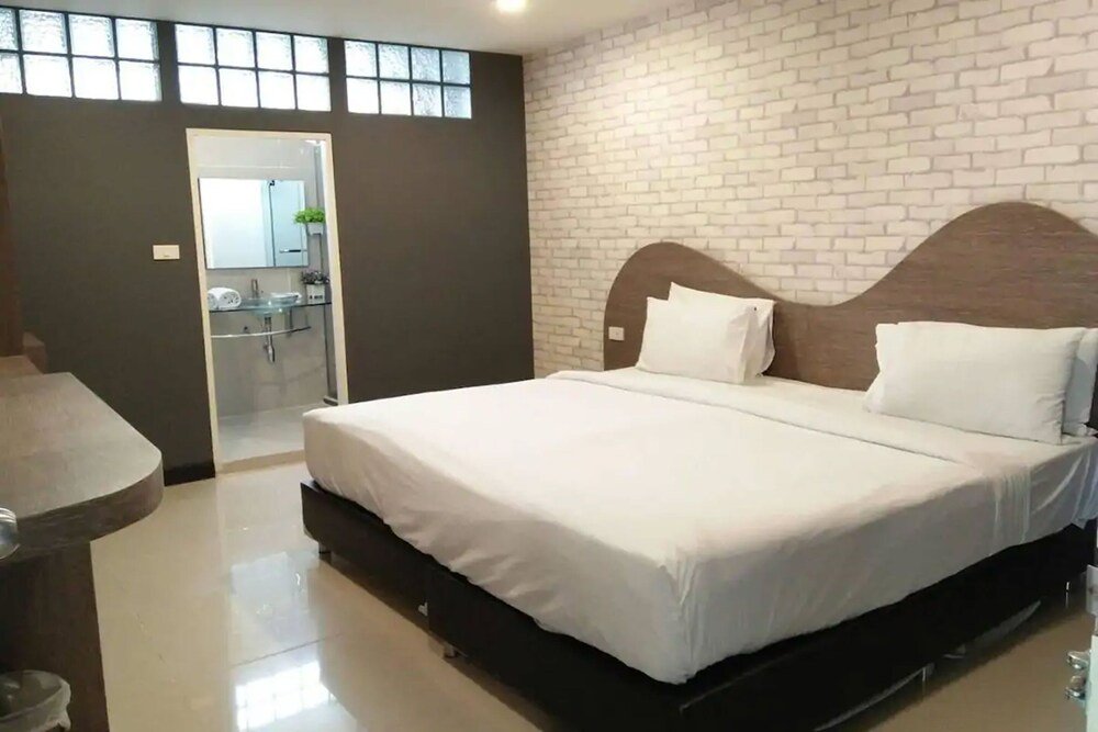 Ton Aor Place Hotel Room Type - Superior Double 