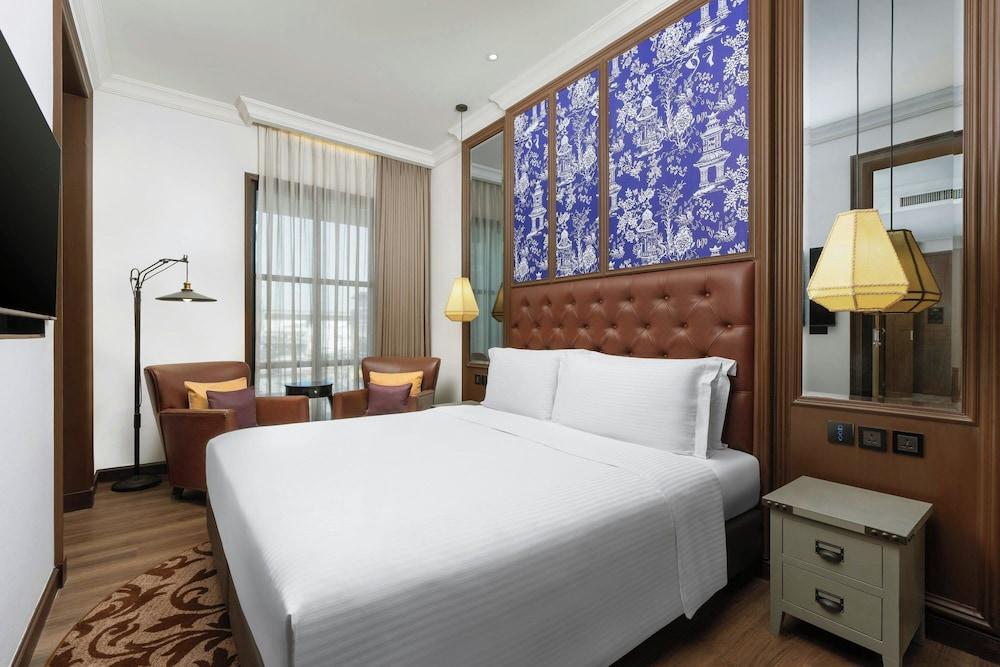 Metropole, Bangkok, a Tribute Portfolio Hotel by Marriott Room Type - Premier Studio, 1 King Bed, City View