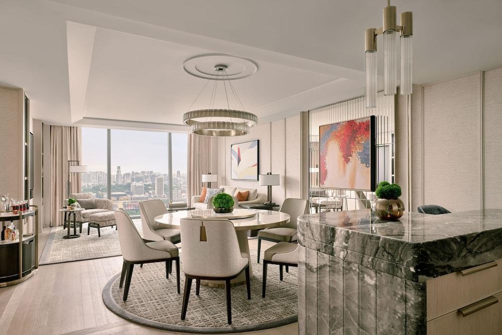 Marina Bay Sands Room Type - Paiza Premier Suite King City View