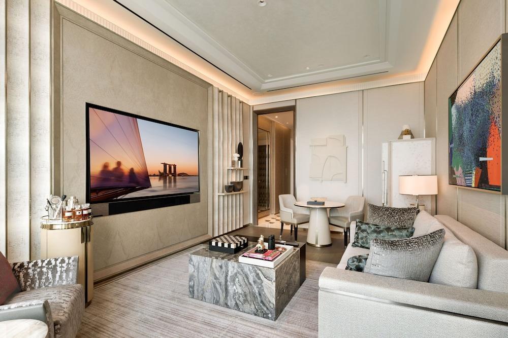 Marina Bay Sands Room Type - Paiza Bay Suite King Sea View
