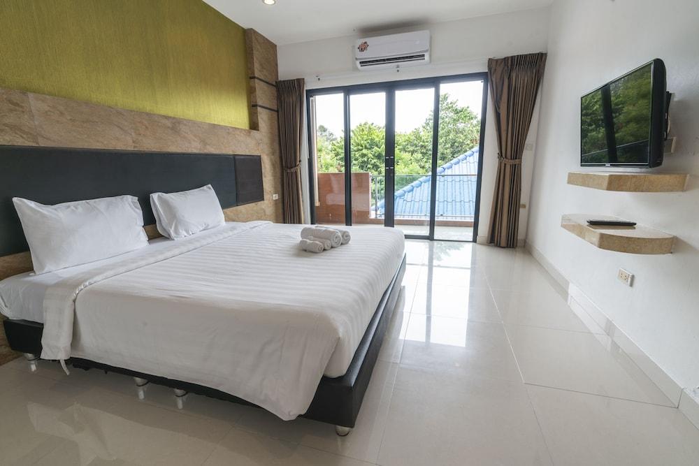 Tribe Pattaya Room Type - Superior Double Room