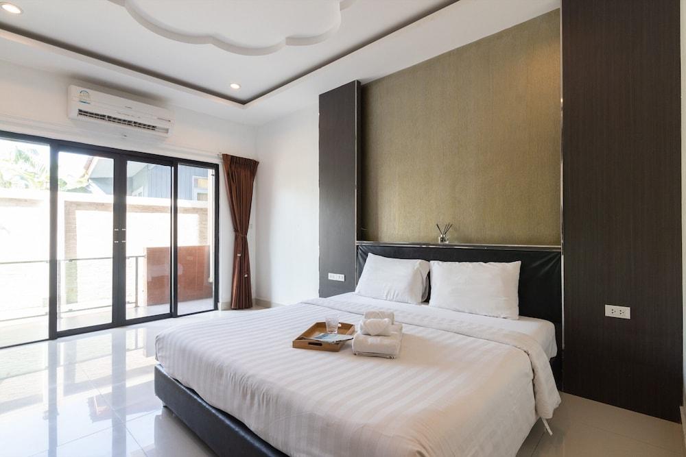 Tribe Pattaya Room Type - Standard Double Room