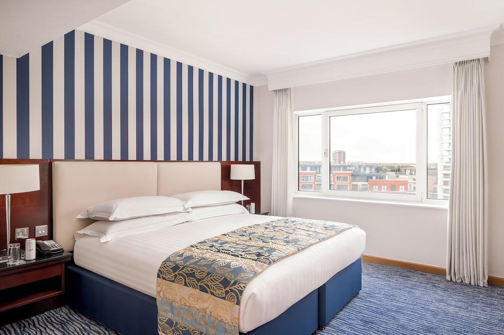 Chelsea Harbour Hotel and Spa Room Type - Suite, Marina View King