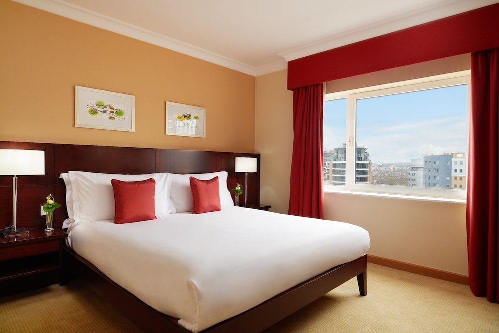 Chelsea Harbour Hotel and Spa Room Type - Chelsea Family Balcony Suite