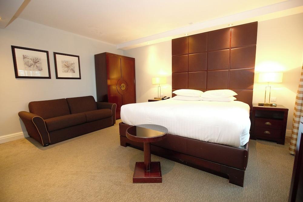 Millennium & Copthorne Hotels At Chelsea Football Club - Tap to explore photos