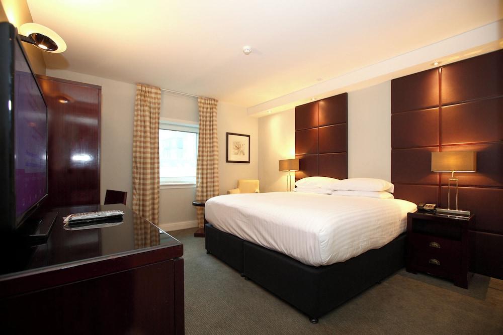 Millennium & Copthorne Hotels At Chelsea Football Club Room Type - Superior Room, 1 Double Bed with Sofa bed (Superior Room Double) Millennium & Copthorne Hotels At Chelsea Football Club Room Type - Superior Room, 1 Double Bed with Sofa bed (Superior Room Double)