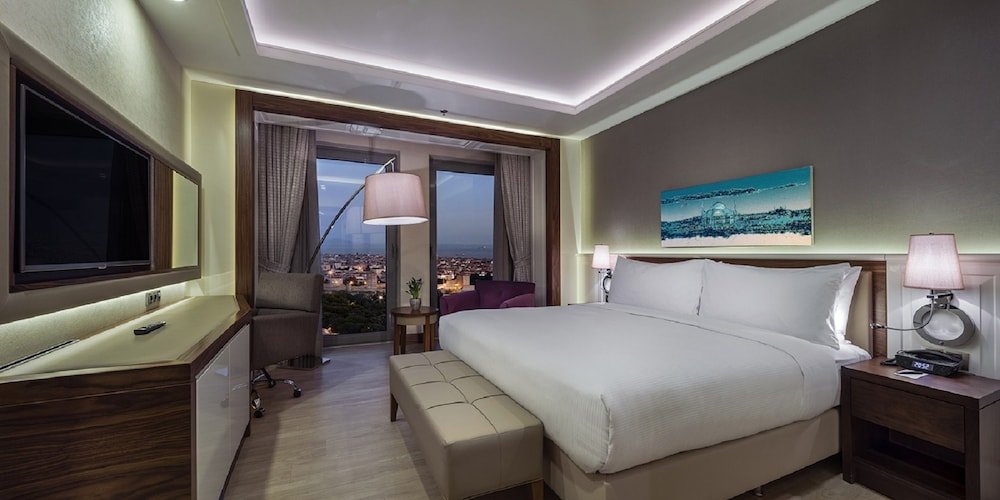 DoubleTree by Hilton Istanbul Topkapi Room Type - Deluxe Room, 2 Bedrooms, Connecting Rooms (Family) DoubleTree by Hilton Istanbul Topkapi Room Type - Deluxe Room, 2 Bedrooms, Connecting Rooms (Family)