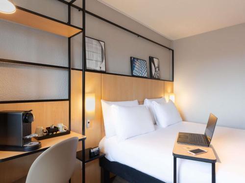 ibis Paris Tour Eiffel Cambronne 15eme Room Type - Comfort Room