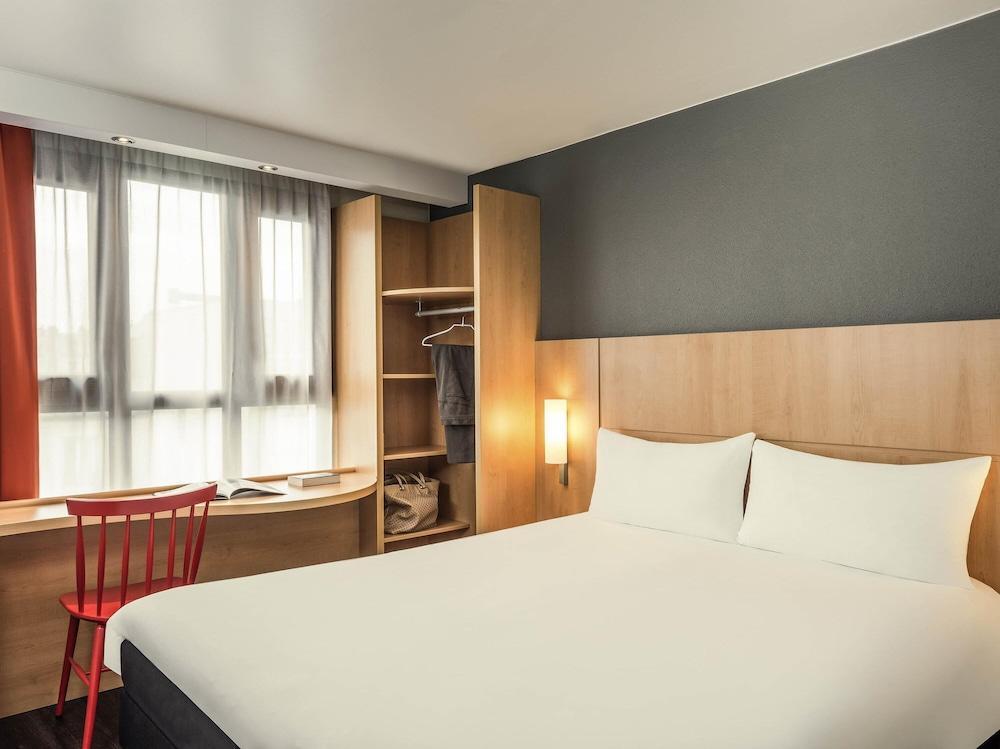 IBIS PARIS BASTILLE ST ANTOINE Room Type - Standard Room, Multiple Beds