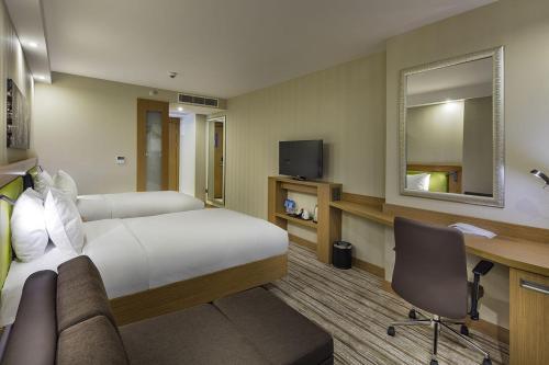 Hampton by Hilton Istanbul Atakoy Room Type - Twin Room with Sofa Bed