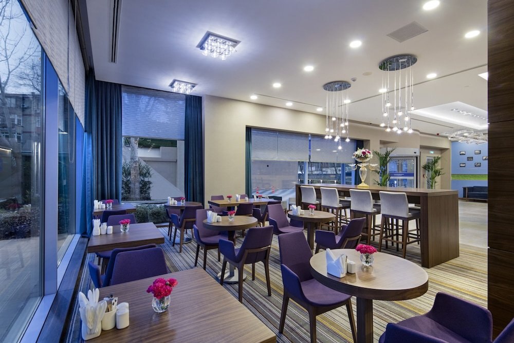 Hampton By Hilton Istanbul Atakoy Istanbul Price Address Reviews