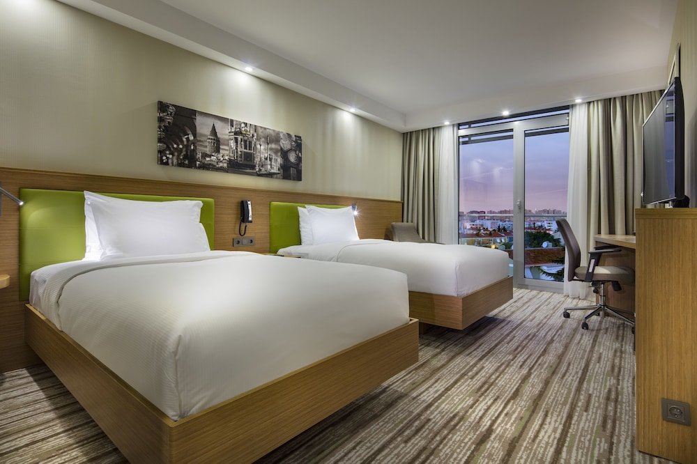 Hampton by Hilton Istanbul Atakoy Room Type - Twin Room, Non Smoking (Mini Fridge)