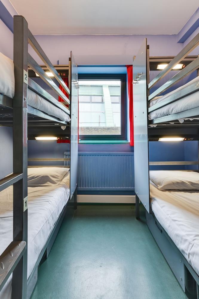 Clink 261 Hostel Room Type - Bed in 4-bed Female Dorm, Shared Bathroom