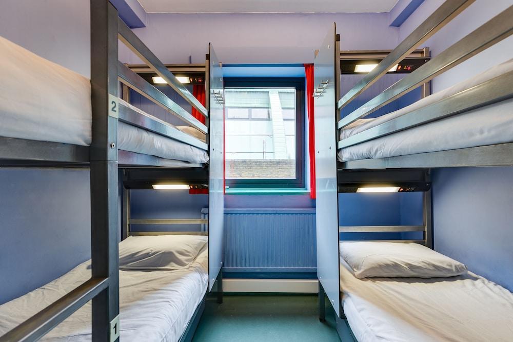Clink 261 Hostel Room Type - Private 4-bed Female dorm Shared Facilities