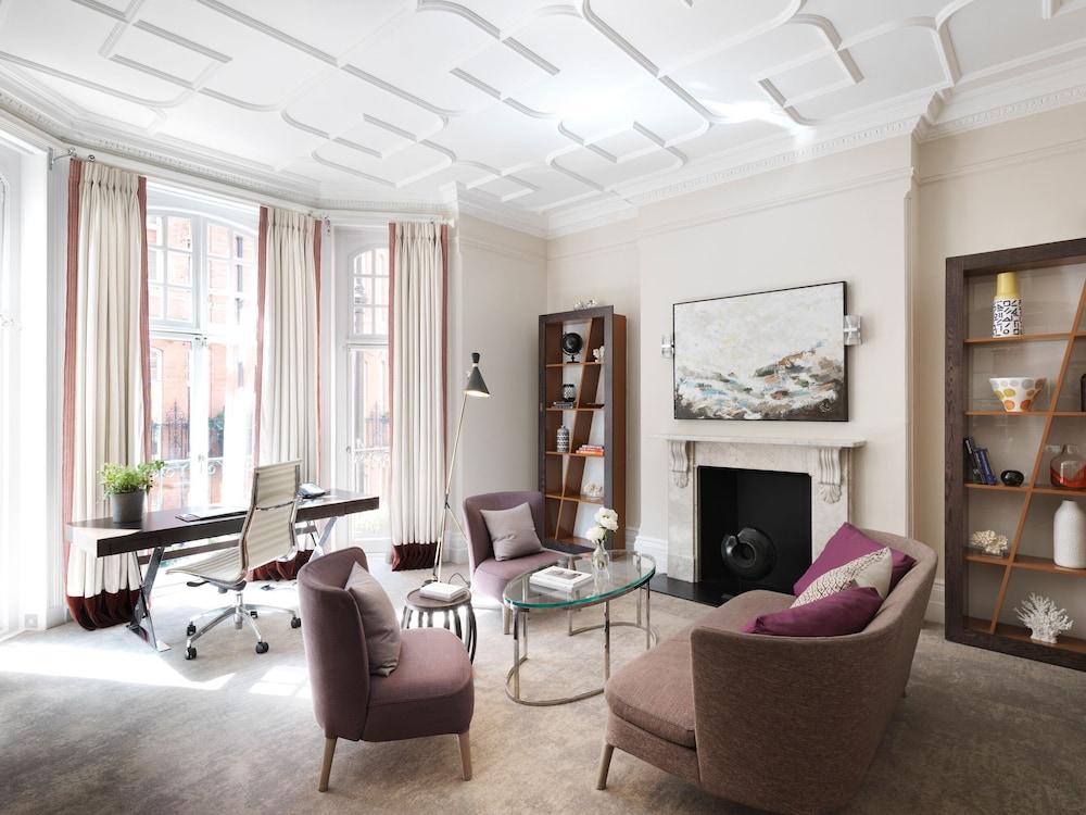 The Athenaeum Hotel & Residences Room Type - Townhouse Residence