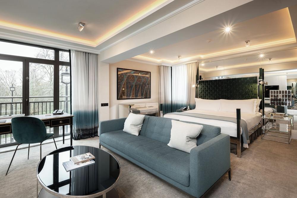 The Athenaeum Hotel & Residences Room Type - Suite (Green Park)